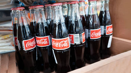 Coca-Cola подала заявку на регистрацию товарных знаков в России – СМИ — RT Business News