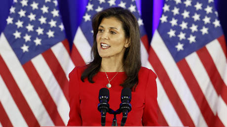 Никки Хейли призывает республиканцев подготовиться к замене Байдена — RT World News