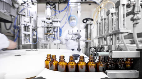 В Индии закрылись более 100 фармацевтических заводов из-за ужесточения качества — RT India