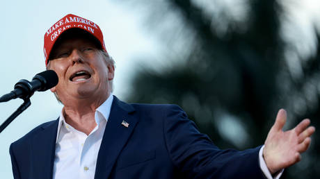 Trump says he doesn’t ‘love sanctions’ — RT World News