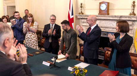 UK support for Kiev is dragging out conflict – Moscow — RT Russia & Former Soviet Union