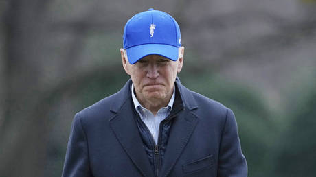 Biden’s aides ‘hid his decline’ – WaPo — RT World News