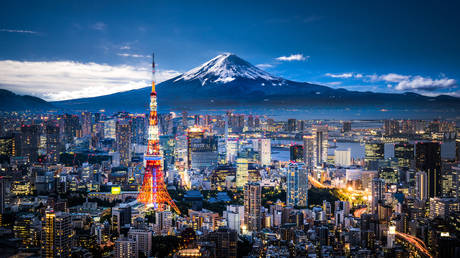 Japan issues first ‘megaquake’ warning — RT World News