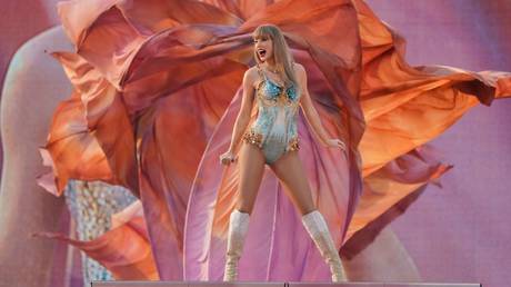 Major EU city cancels Taylor Swift concerts over ISIS attack fears — RT World News