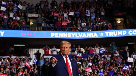 Trump blasts Harris on inflation — RT World News