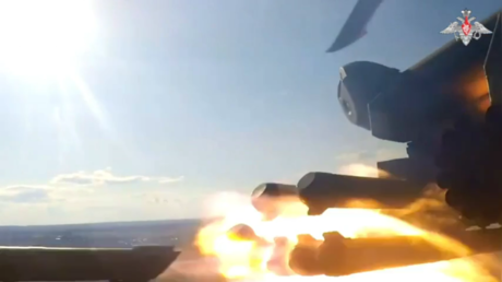 Ukrainian armor in Kursk Region goes up in smoke (VIDEO) — RT Russia & Former Soviet Union