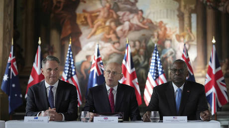 AUKUS проведет совместные испытания гиперзвуковых ракет - Пентагон