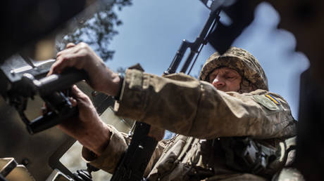 Киев поддерживает террористические организации - бывший сотрудник СБУ