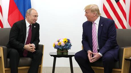 Трамп звонит Путину - WaPo