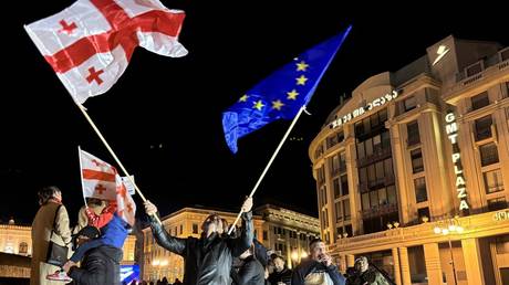 США проецируют свои методы вмешательства в выборы на Россию - Лавров