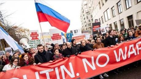 Украинцы внесли 16-летнего подростка в связанный с государством "список убийц"