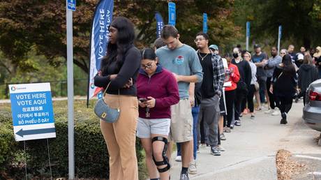 Молодые американцы не могут правильно подписать свое имя - NYT