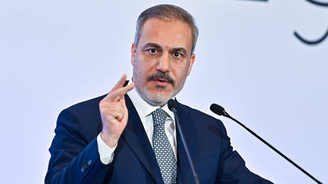 Конфликт на Украине чреват ядерной войной - главный дипломат страны НАТО