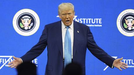 Третья мировая война была "не так уж и далека" - Трамп