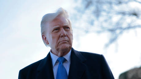 Трамп рассекречивает файлы ФБР о российском расследовании