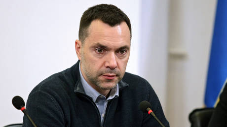 Украина планировала взорвать атомные электростанции - бывший помощник Зеленского