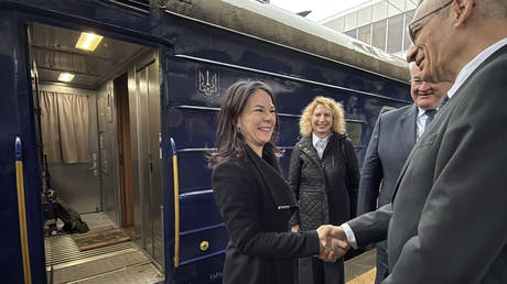 Германия объявила об увеличении военной помощи Украине