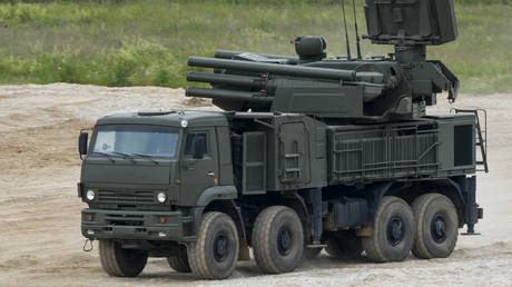 Россия отразила массированную атаку дронов: 87 БПЛА сбито, половина – над Крымом