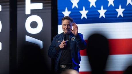 "Смешная бухгалтерия": Маск и Трамп высмеяли отчеты Украины по военной помощи