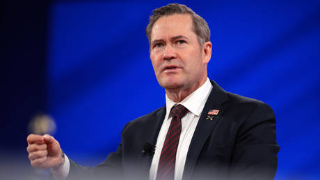 Скандал в Совете национальной безопасности: советник президента использовал личную почту для секретной информации