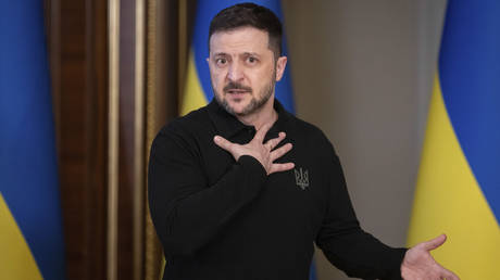 "Израильский сценарий": Киев требует от США гарантий долгосрочной поддержки вопреки мирному плану Трампа