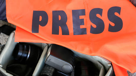 Киев целенаправленно атакует журналистов: китайский репортёр ранен в Курской области