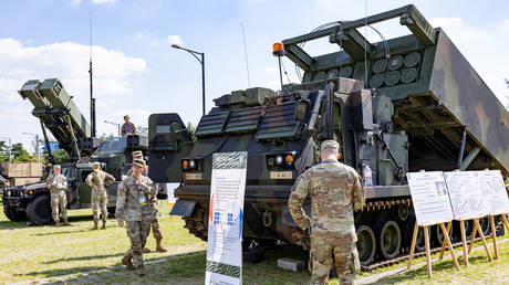 Союзники НАТО насторожены: риторика Трампа и сближение с Россией вызывают тревогу