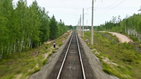 Новая диверсия на железной дороге привела к сходу российского поезда вблизи Украины