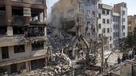 Песков отверг сравнение конфликтов на Ближнем Востоке и Украиной: "Это разные войны"