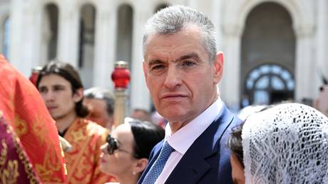 Столкновения в Кишиневе: священника сбили с ног на акции против ЛГБТ