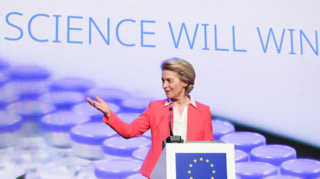 "Pfizergate": Европарламент готовит вотум недоверия фон дер Ляйен из-за скандала с вакцинами
