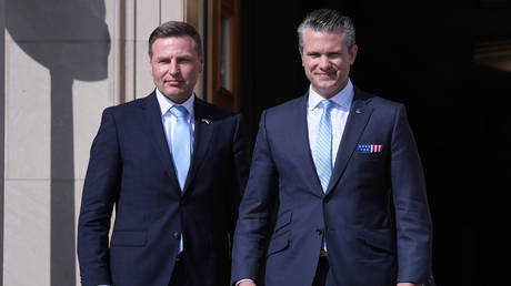 США не гарантируют сохранение военного контингента в Прибалтике: итоги переговоров министров обороны