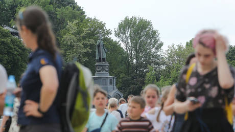 Растущий пессимизм украинцев: последствия конфликта и угроза "исчезновения" страны