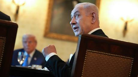 Нетаньяху против Стармера: Британия поставила ультиматум Израилю, угрожая признать Палестину