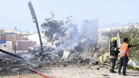 Катастрофа вертолёта в Могадишо: пять миротворцев погибли при крушении в Сомали