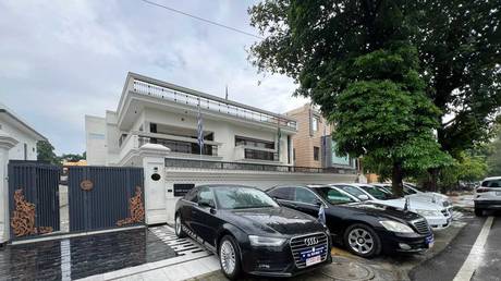 Police bust fake embassy near New Delhi — RT India