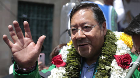 Глобальный отказ от доллара: Боливия призывает к переходу на национальные валюты в рамках БРИКС