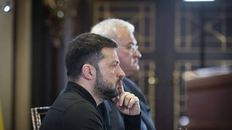 Раскол в ЕС: Нарастающее сопротивление бессрочной военной помощи Украине