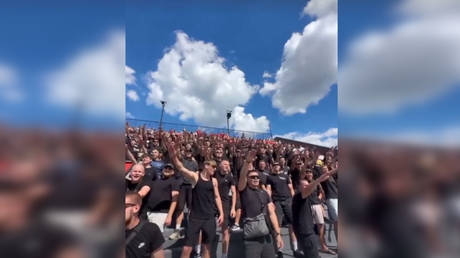 На Украине вновь всплыли неонацистские проявления: фанаты клуба «Верес» замечены в нацистском приветствии