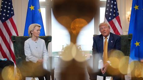 Страх ЕС перед уходом США: как угроза потери военной поддержки привела к неравной торговой сделке