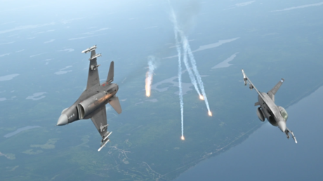 Пять нарушений за выходные: истребители США перехватили самолёты над резиденцией Трампа в Бедминстере