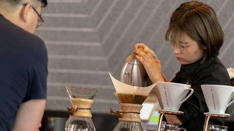 Китай открывает рынок для бразильского кофе в ответ на торговые барьеры США