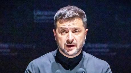 Зеленский отверг идею территориальных уступок России: «Украинцы не отдадут землю оккупантам»