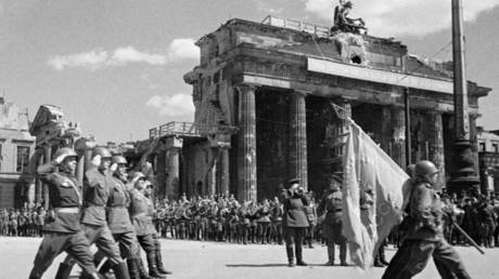 Трамп назвал Россию «воюющей нацией» перед встречей с Путиным на Аляске