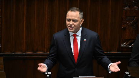 Исторические раны: Польша требует запрета символов УПА после скандала с прославлением нацистских коллаборационистов