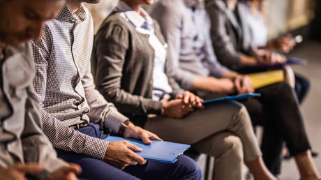 Энергетический кризис и спад промышленности: безработица в Германии достигла максимума за десятилетие