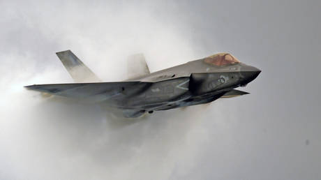 Индия отказалась от американских истребителей F-35: ставка на российские технологии и санкционное давление