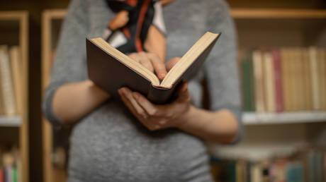 Демографический кризис в России: как снижение рождаемости меняет подход к репродуктивному здоровью