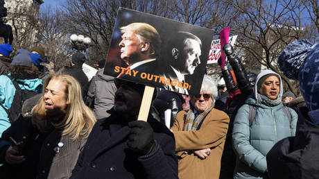 Бунт против бунта: Как поколение революционеров стало защитником системы