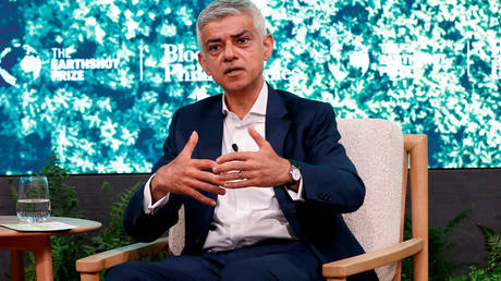 «Ужасный мэр» против «исламофоба»: Хан и Трамп обменялись резкими обвинениями из-за миграции в Лондоне